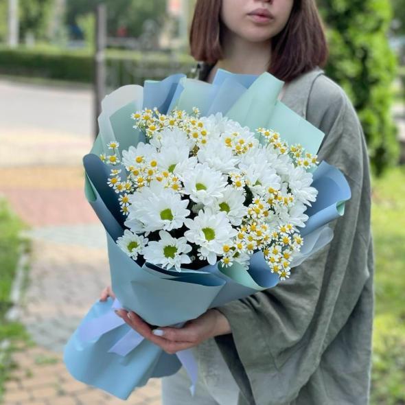 Букет «Хризантема и ромашки»