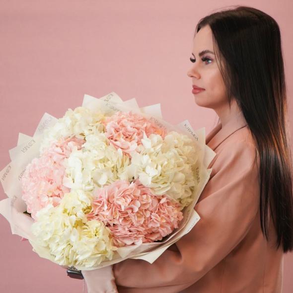 Букет «Ажурные гортензии» 7 шт