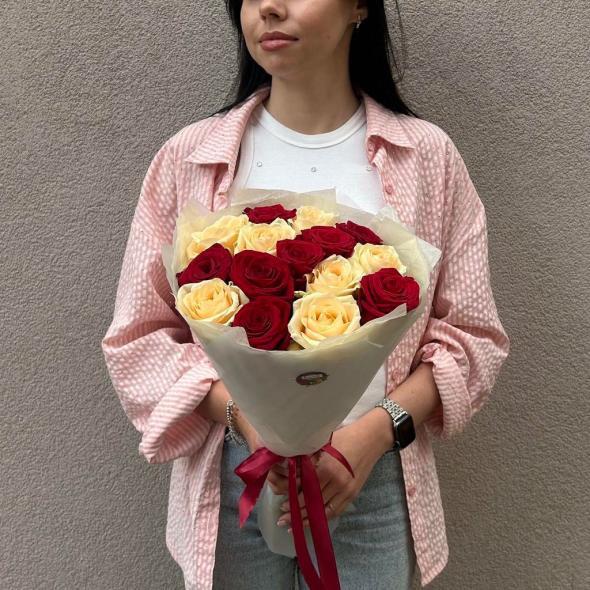 Букет «Peach and Red» 15 шт