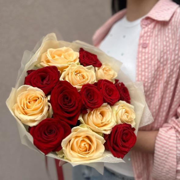 Букет «Peach and Red» 15 шт