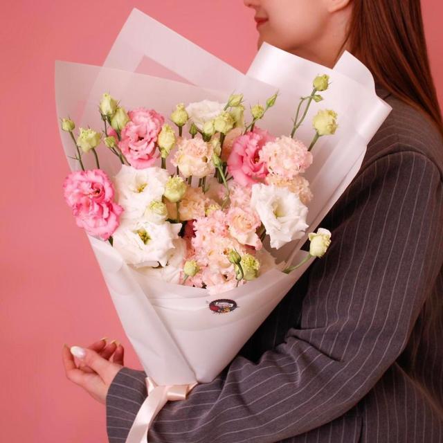 Махровая эустома, 9 шт Махровая эустома, 9 шт